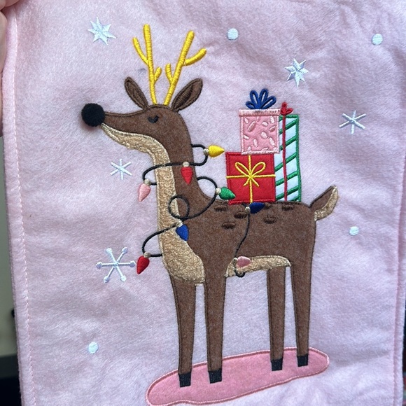 NWT Pink Fabric Reindeer Hanging Christmas Wall Decor - Picture 3 of 4